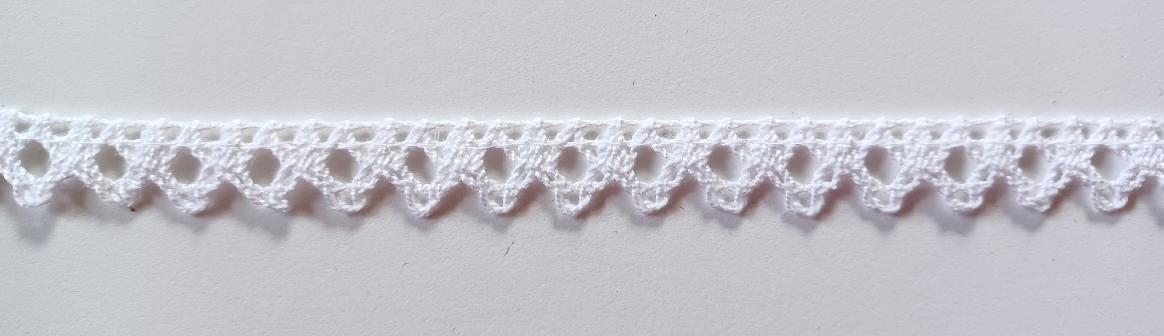 Natural White Loop 5/8" Trim