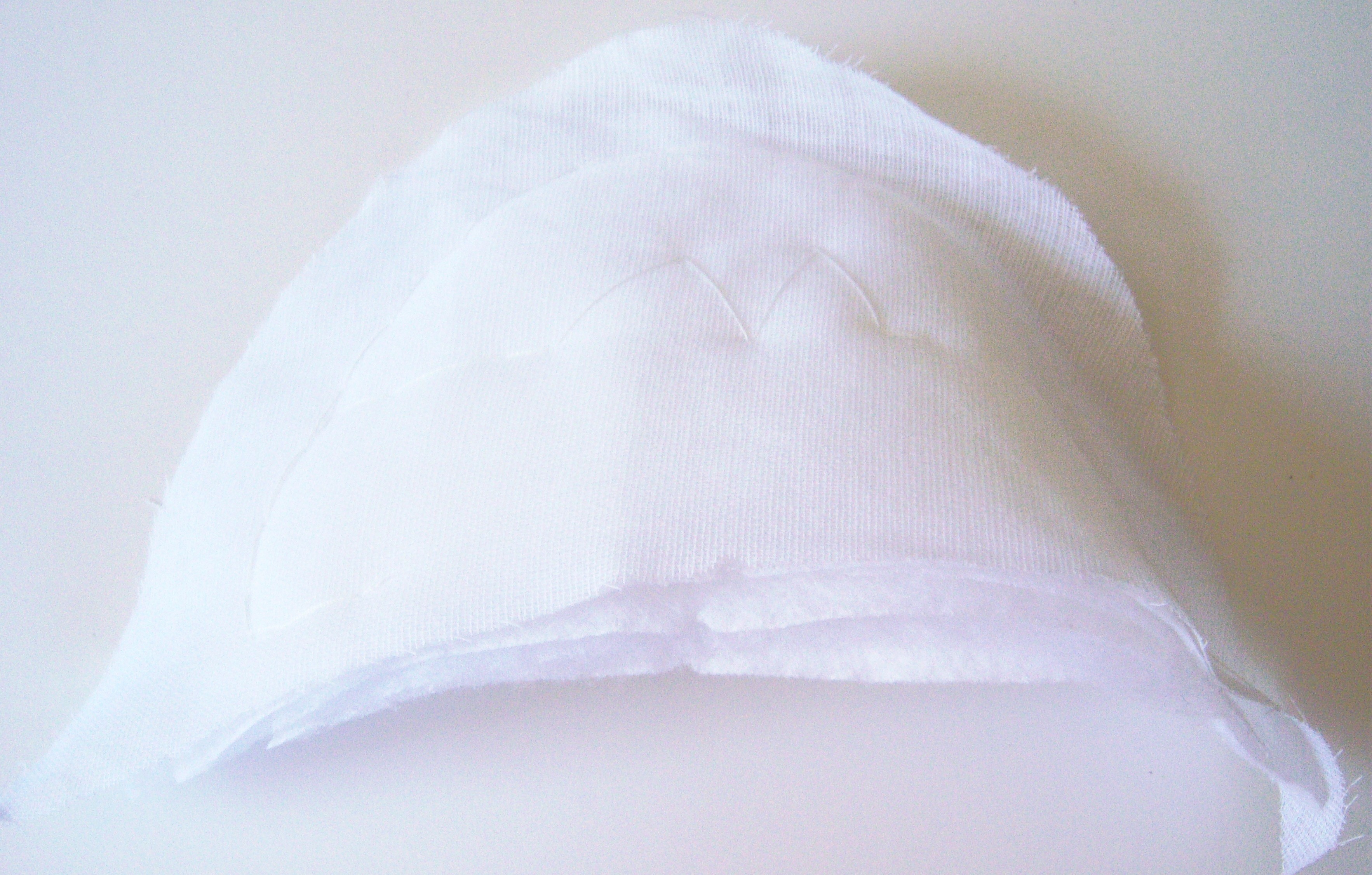 White 1/2" Straight Shoulder Pad