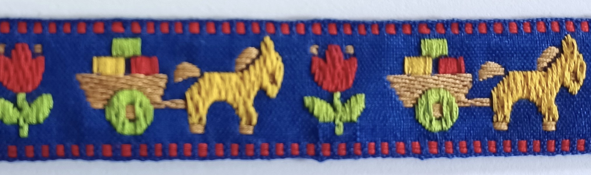 Royal/Gold 1 1/8 Inch Pony/Cart