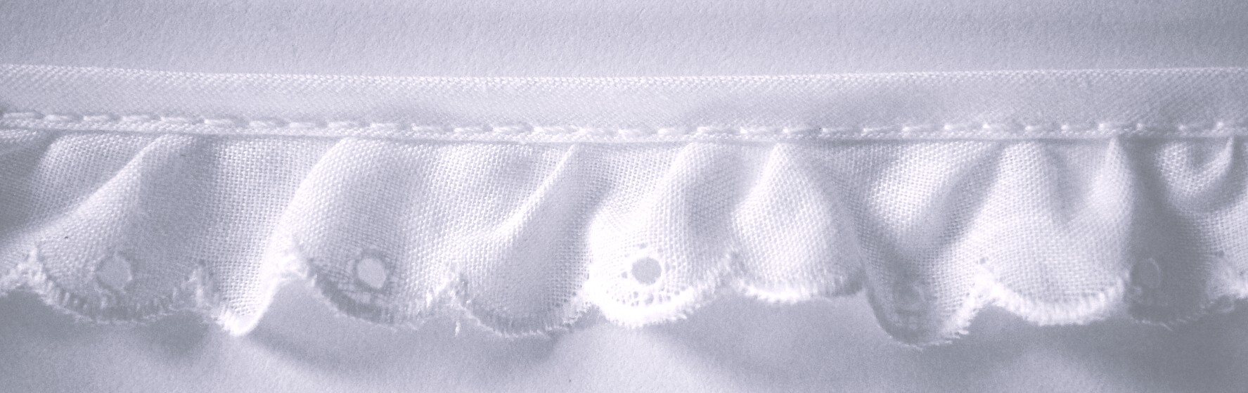 Natural/Ice Blue 7/8" Linen Trim