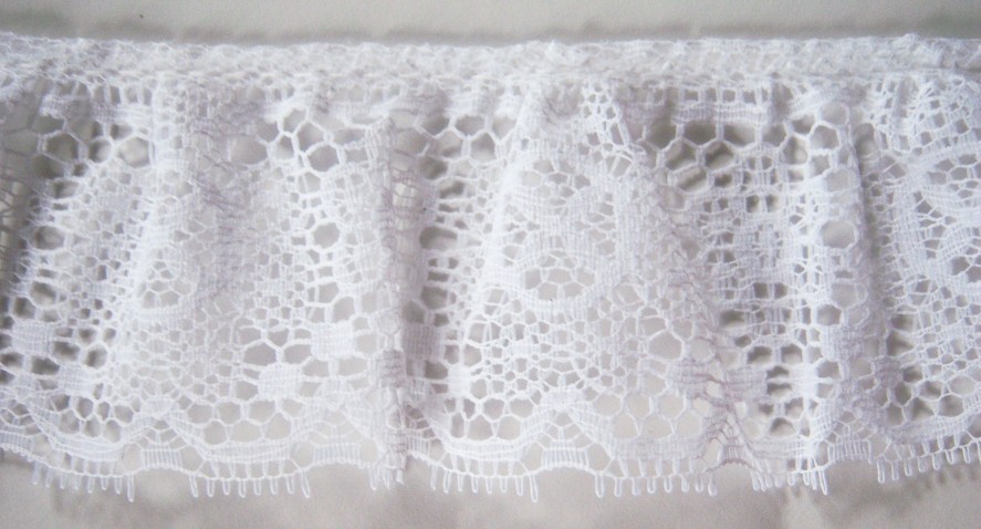 White 2 1/2" Ruffled Lace