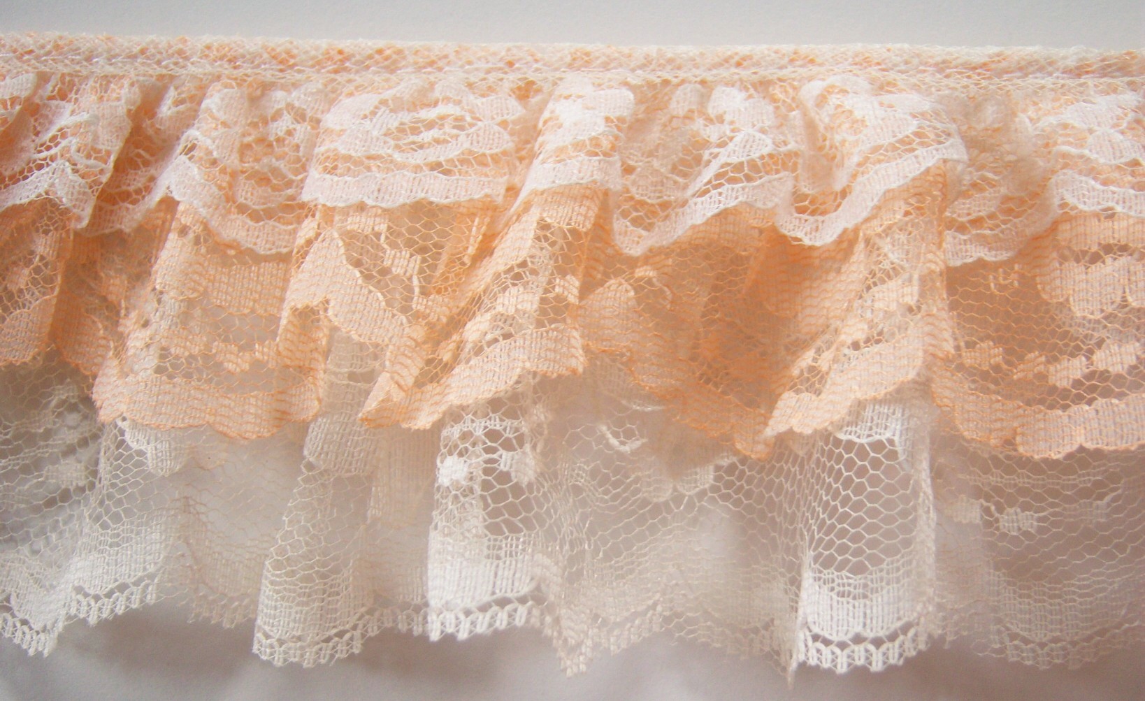 Eggshell/Peach/Eggshell Triple Lace