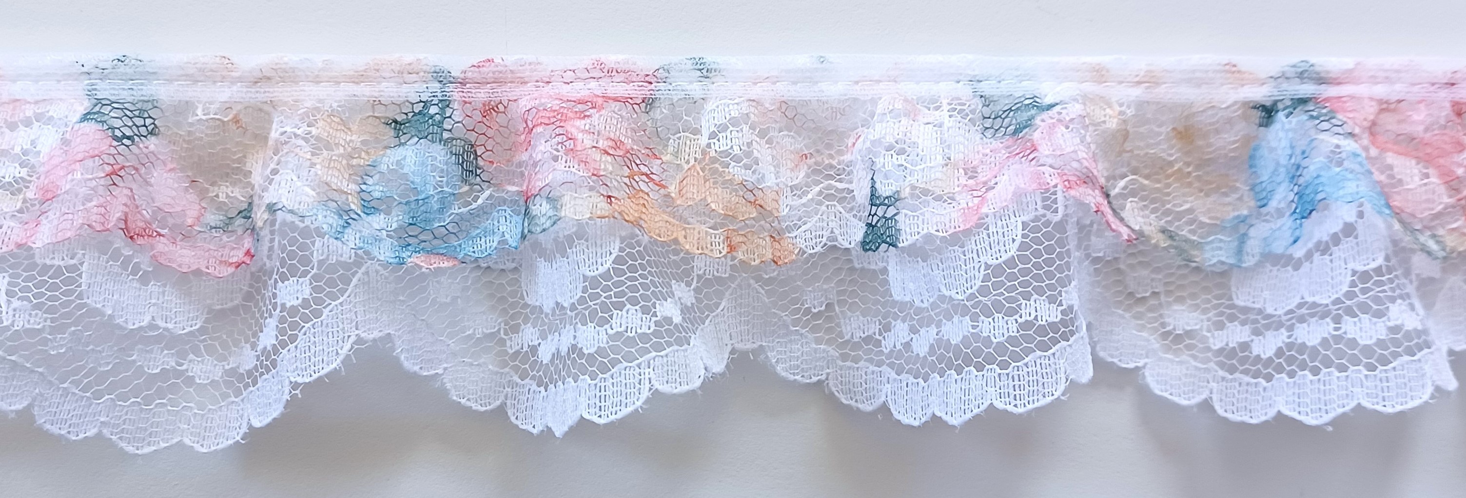 Vintage Floral/White 2" Gathered Lace