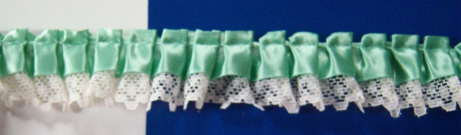 Nile Pleated Satin/Off White 1 1/2" Lace