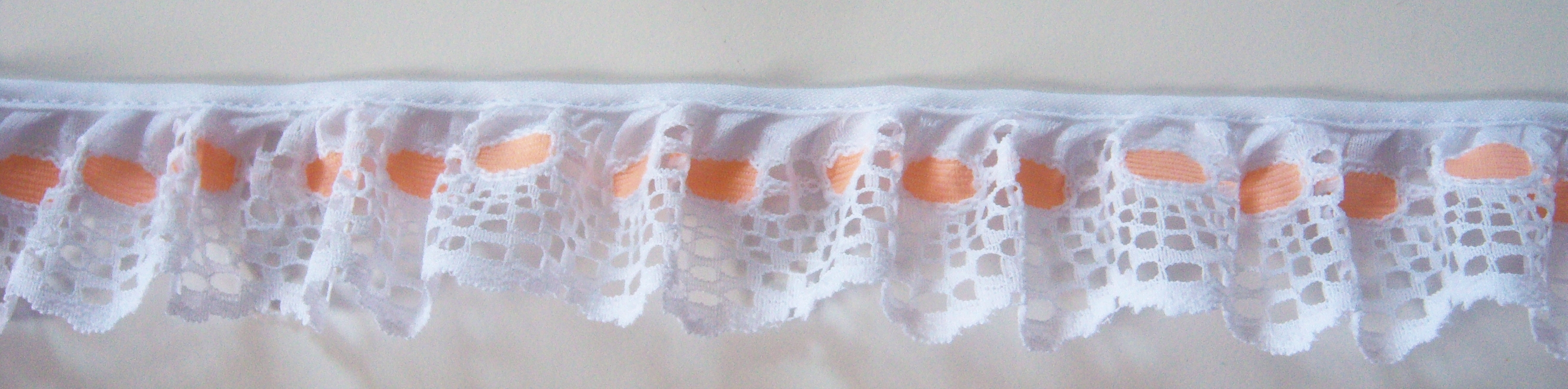 White/Apricot 1 1/2" Ruffled Lace
