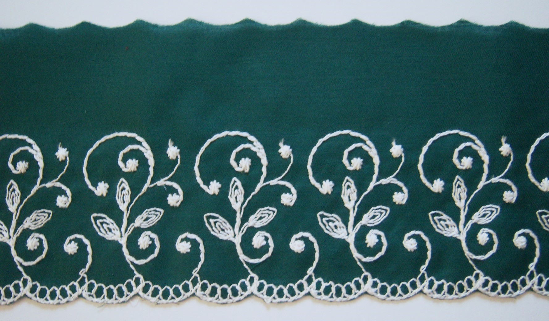 Glen Green&sol;Ivory 5" Fabric