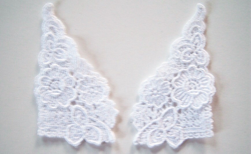 White Quilt Corners Venice Lace Pair