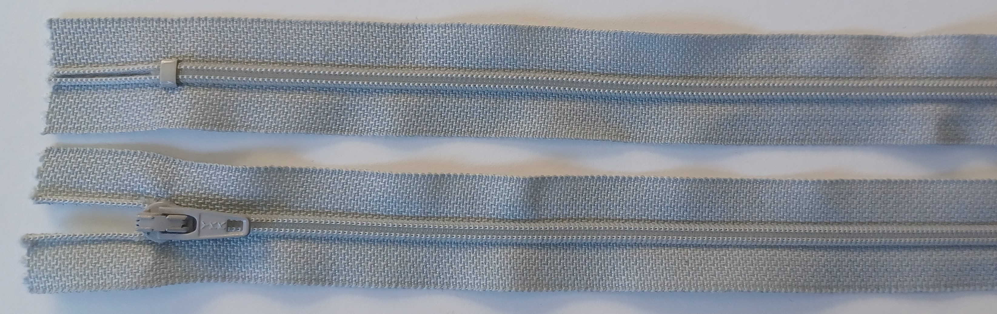 Coats & Clark 7" Pearl Grey Nylon Coil Zipper