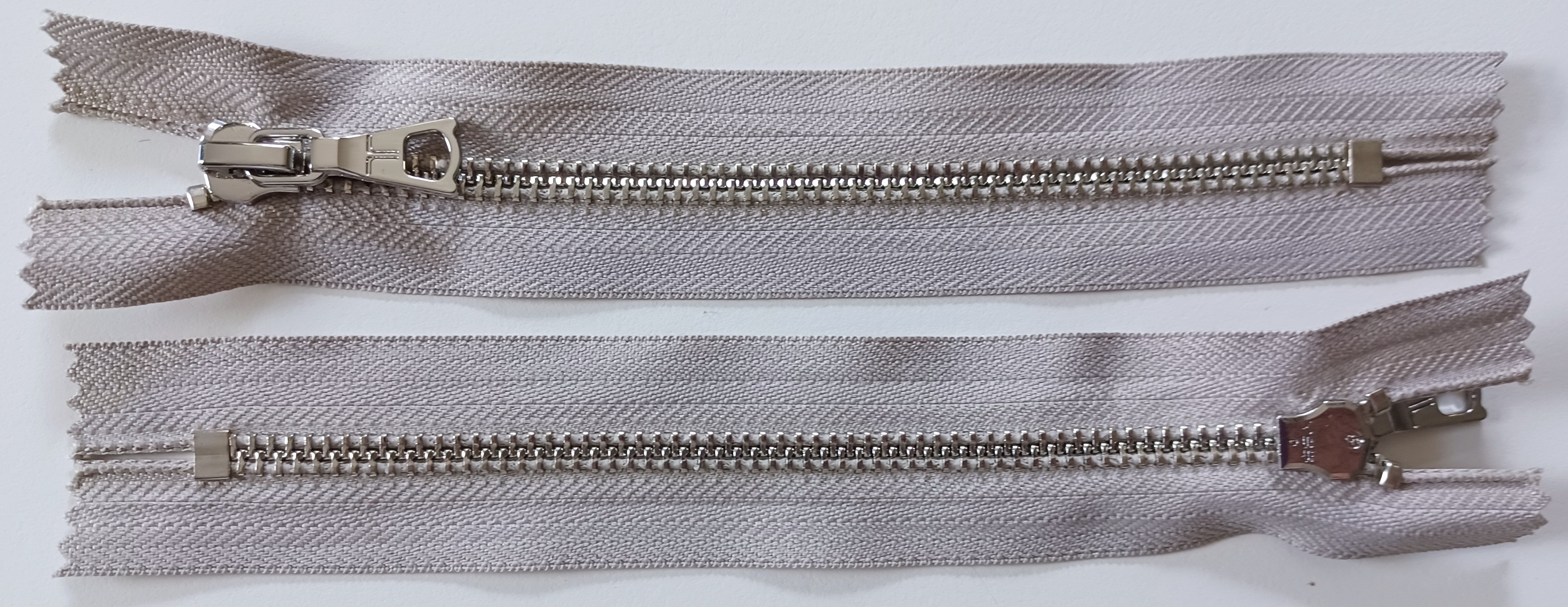 Putty/Silver 6.5" Metal Zipper